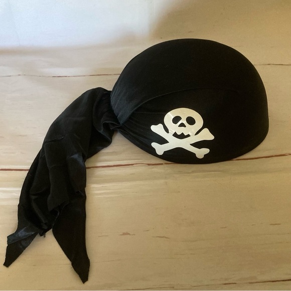 (2) UNISEX Pirate Hats - Picture 3 of 8